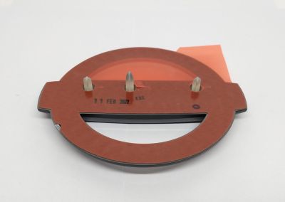 EMBLEMA PORTON TRASERO NISSAN NP300 19-