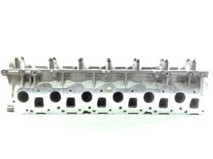 CYLINDER HEAD NISSAN RD28