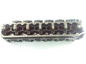 CYLINDER HEAD TOYOTA 1 HZ
