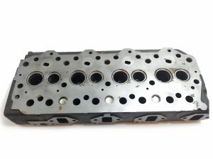 CYLINDER HEAD MITSUBISHI 4D30A