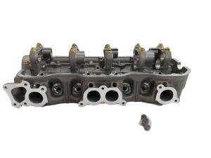 CYLINDER HEAD ISUZU 4ZD1