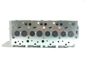 COMPLETE CYLINDER HEAD MITSUBISHI 4D56