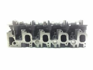 COMPLETE CYLINDER HEAD TOYOTA 3L