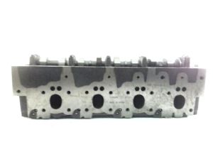 COMPLETE CYLINDER HEAD TOYOTA 3L