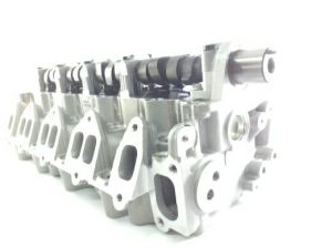 COMPLETE CYLINDER HEAD MAZDA WLT