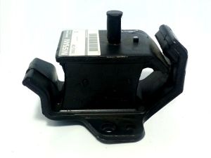 ENGINE MOUNTING RH