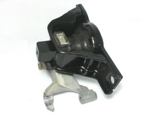 ENGINE MOUNTING