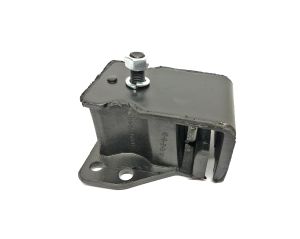 ENGINE MOUNTING