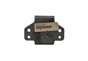 ENGINE MOUNTING