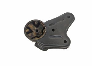 ENGINE MOUNTING