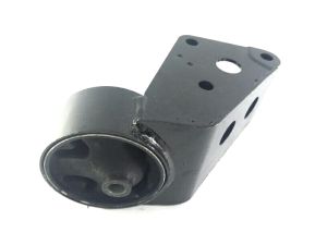 ENGINE MOUNTING
