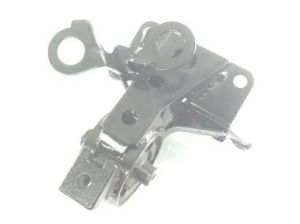 ENGINE MOUNTING