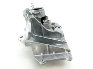 ENGINE MOUNTING