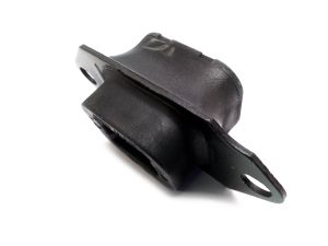 ENGINE MOUNTING