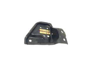 ENGINE MOUNTING