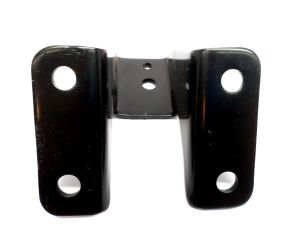 ENGINE MOUNTING