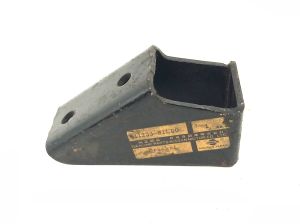 ENGINE MOUNTING