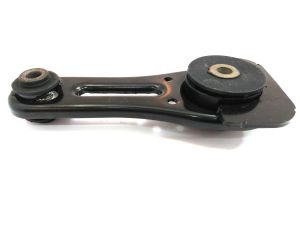 ENGINE MOUNTING