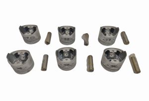 PISTON WITH PIN