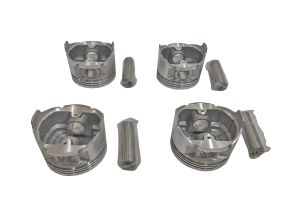 PISTON WITH PIN