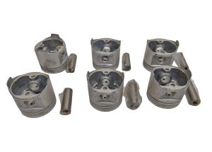 PISTON WITH PIN