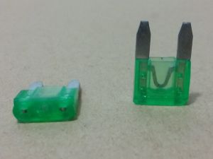 FUSIBLE NISSAN VARIOS - SEVERAL MODELS