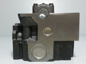 CYLINDER HEAD TOYOTA 5L