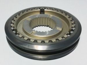 HUB AND DISPLACEABLE