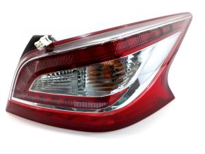 FARO TRASERO DER NISSAN TEANA 12-