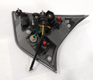 LAMPARA COMBINADA TRA IZQ T32