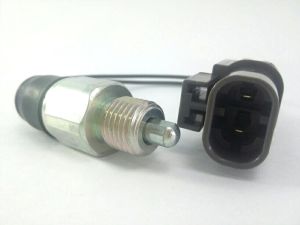 REVERSE SWITCH