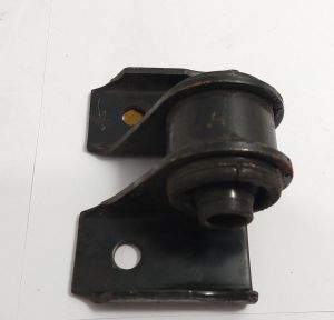 AISLANTE DATSUN PICKUP 79-85 720
