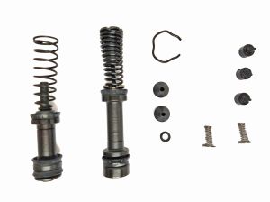 PISTON KIT BRAKE MASTER CYL.