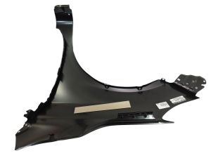 RIGHT FRONT FENDER