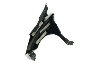 RIGHT FRONT FENDER