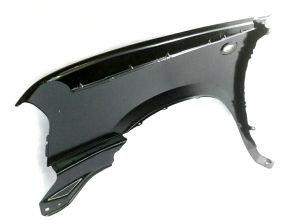 RIGHT FRONT FENDER