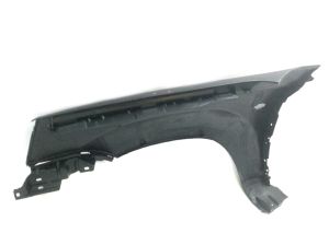 RIGHT FRONT FENDER
