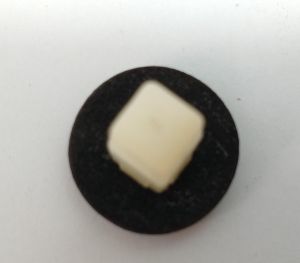 SCREW-GROMMET