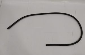 WINDSHIELD MOLDING