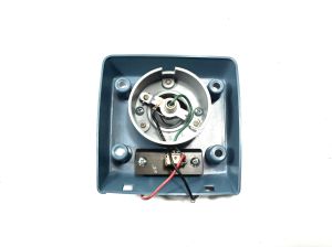ROOF BRACKET