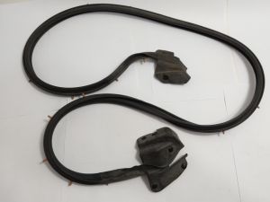 WEATHERSTRIP ASSY-FRONT DOOR