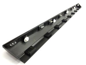 SIDE MOLDING