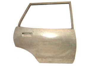 REAR DOOR RH