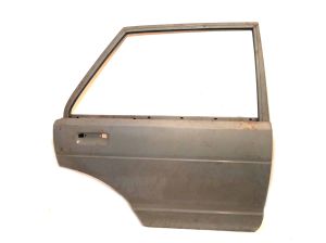 REAR DOOR RH