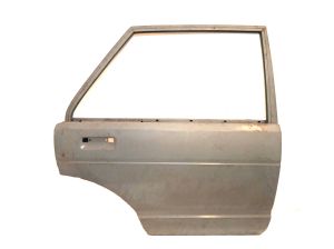 REAR DOOR RH