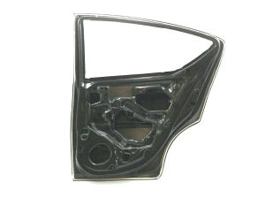 REAR DOOR
