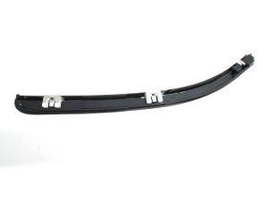 REAR WINDOW MOLDING