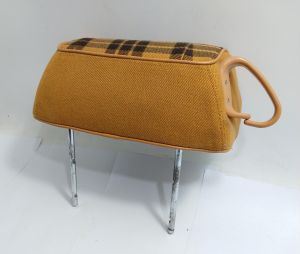 HEAD REST ASSY-FRONT