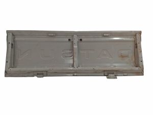 REAR GATE