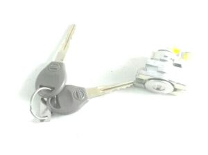 DOOR LOCK WITH KEY
